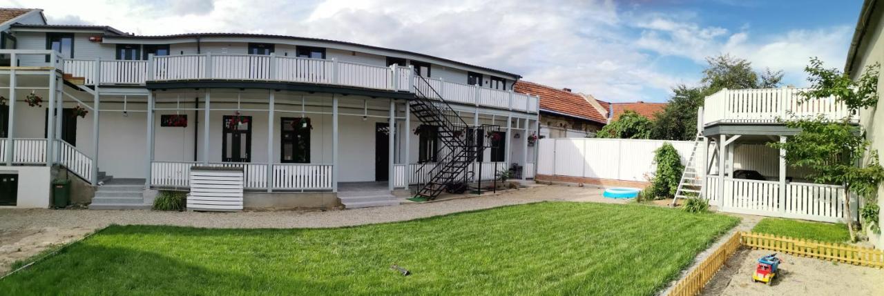 Casa J. Gusbeth Braşov Exterior foto
